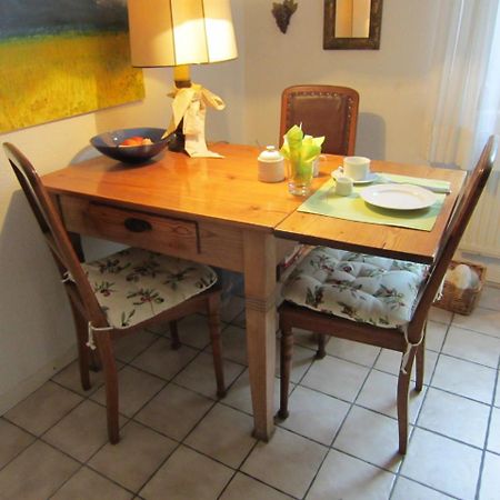 Private Room With Breakfast Hannover Buitenkant foto